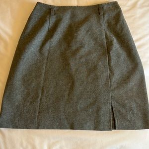 Gray pencil skirt - (runs smaller) - size 6